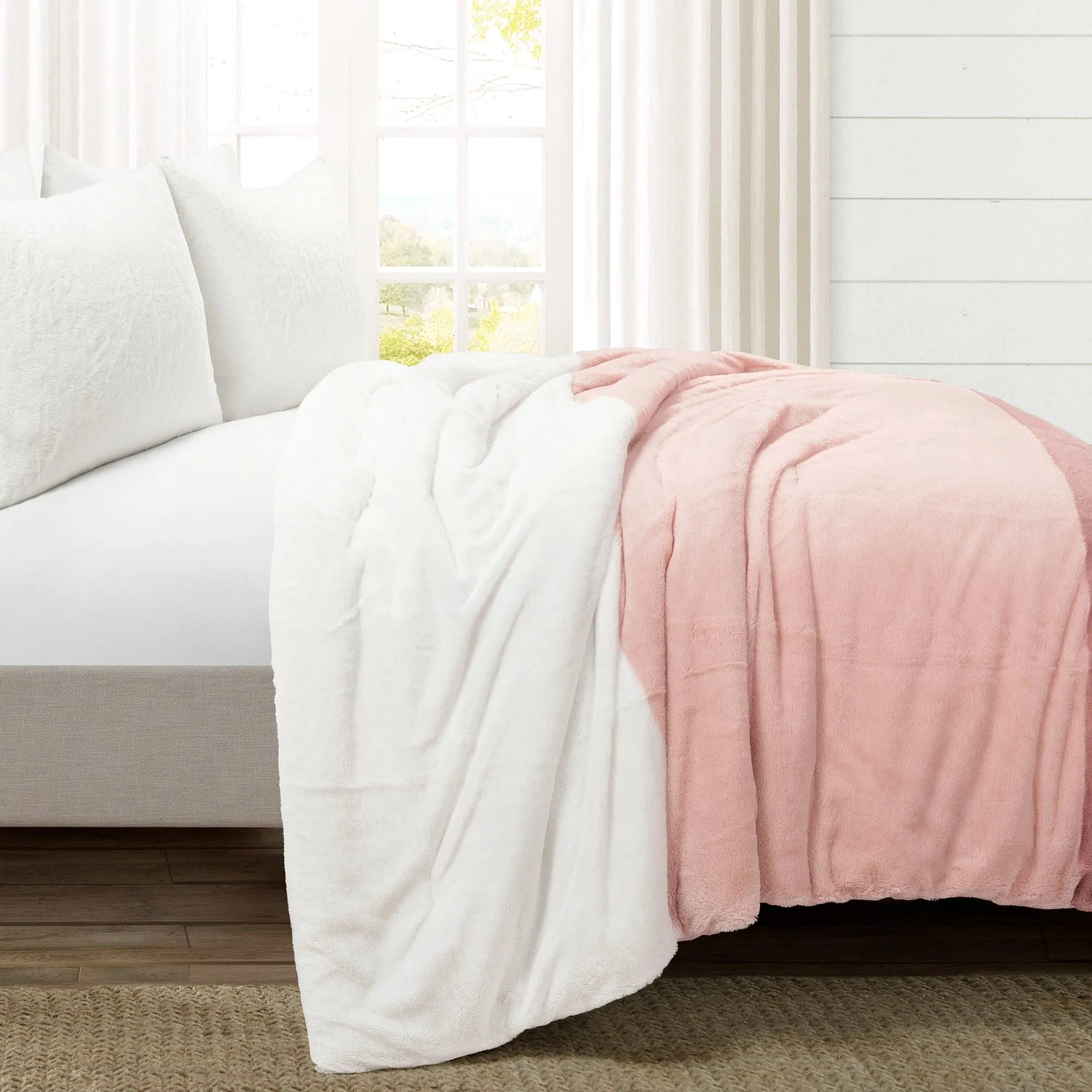 Farmhouse Color Block Ultra Soft Faux Fur Comforter Set