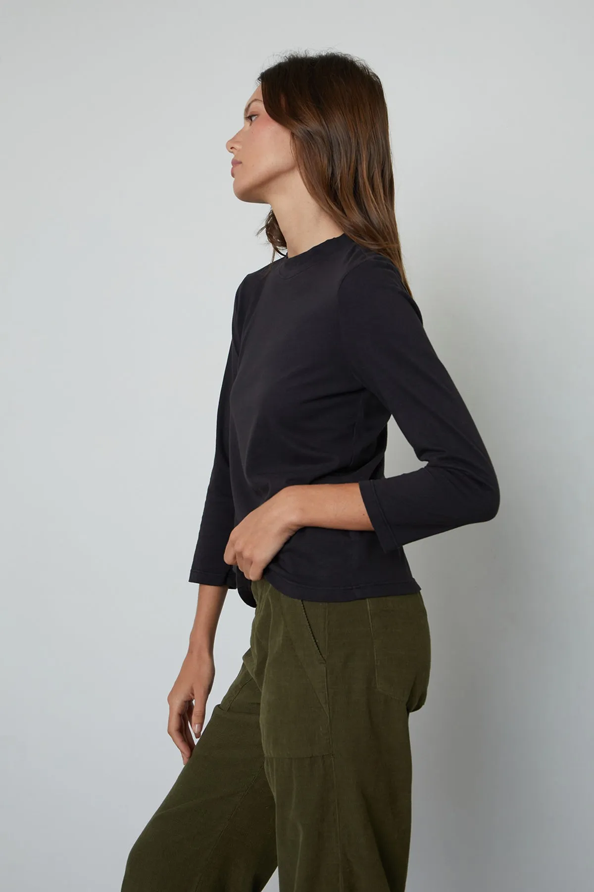 QUINNY 3/4 SLEEVE MOCK NECK TEE