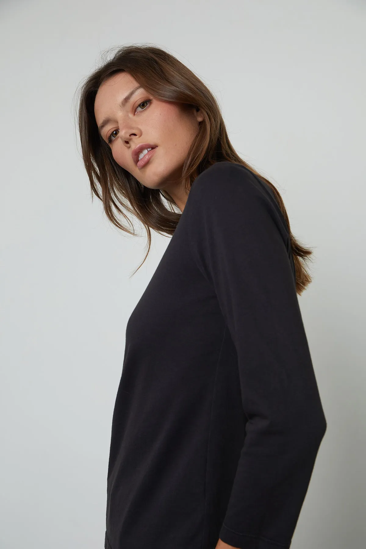 QUINNY 3/4 SLEEVE MOCK NECK TEE