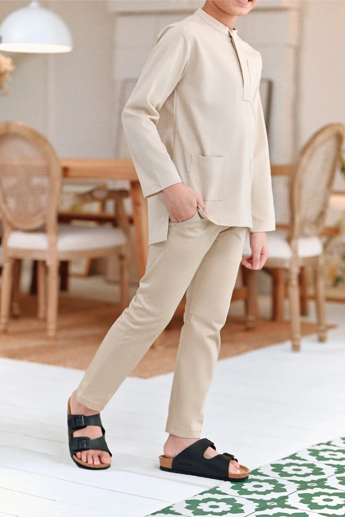 The Perfect Slim Fit Pants - Khaki