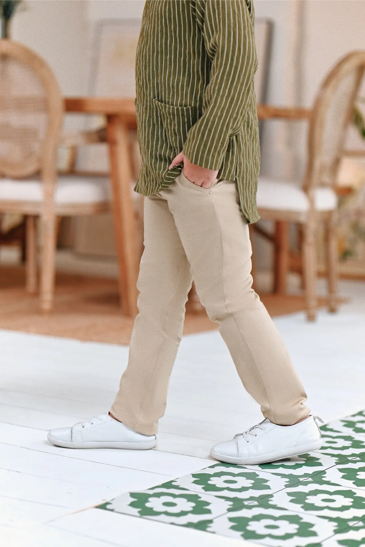 The Perfect Slim Fit Pants - Khaki