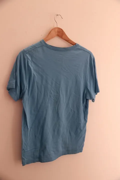 Vintage Nike Blue mens small tees