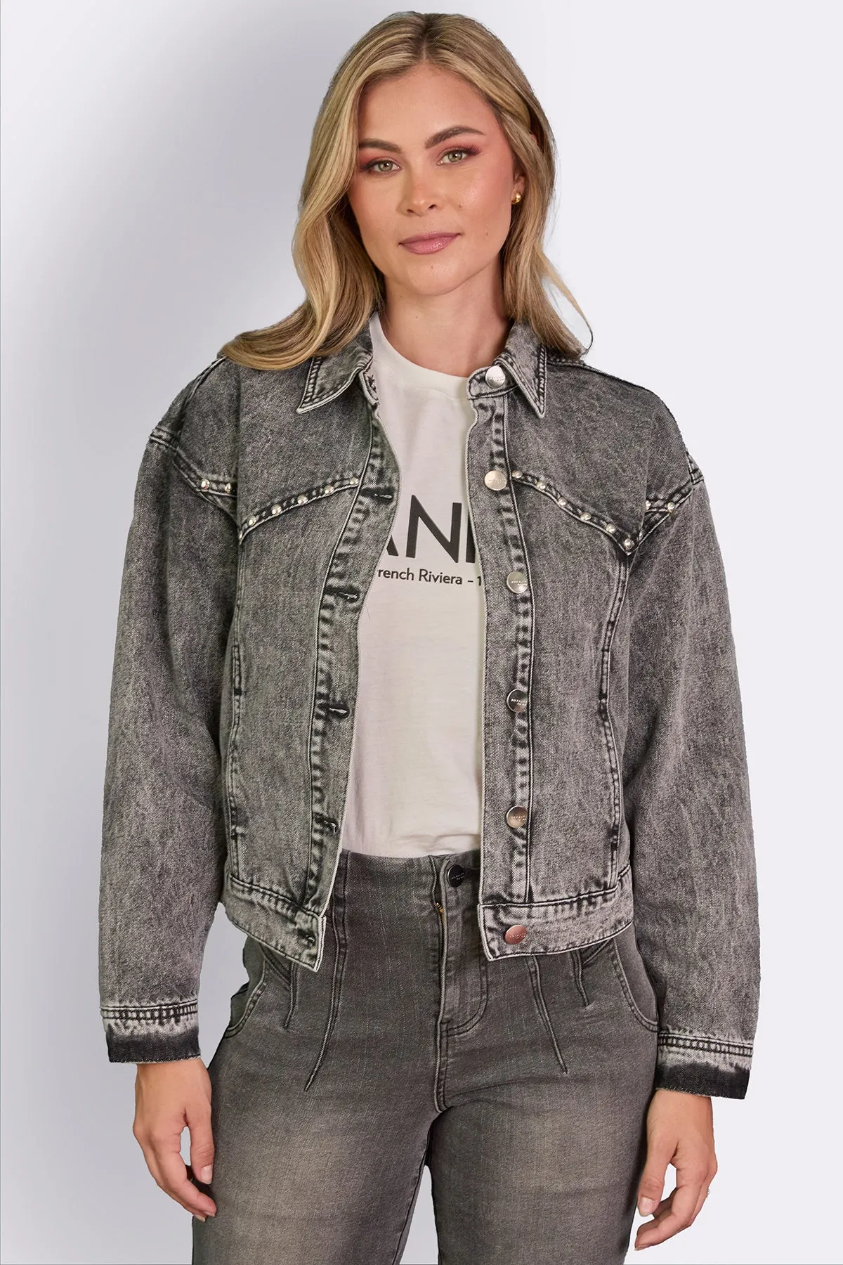 Women's Western Stud Denim Jacket